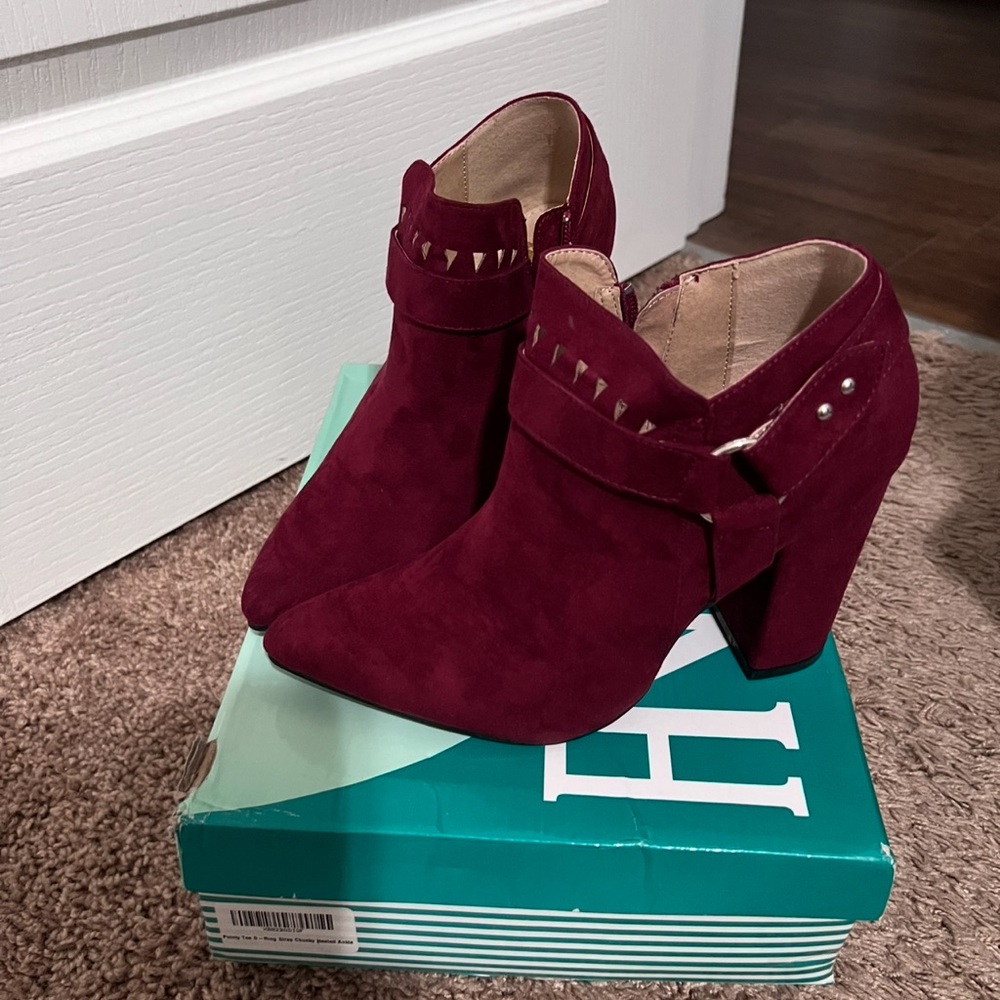 Stylish Burgundy Ankle Boots